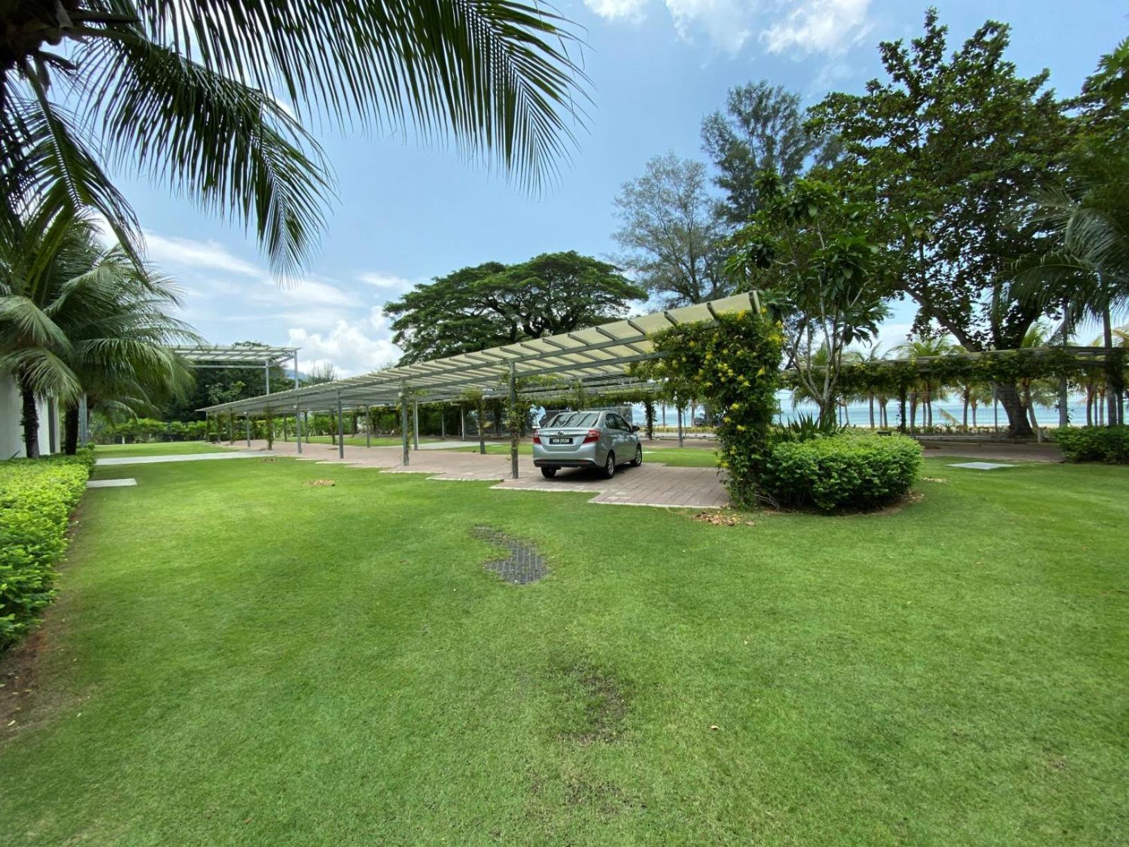 By The Sea Cozy Beachfront Home 253 Batu Ferringhi Exterior foto